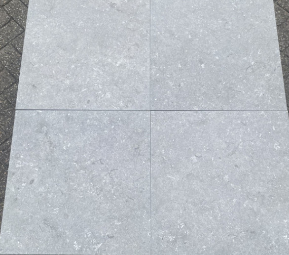 Robusto Ceramica 3.0  Shellstone Grigio 60x60x3 cm